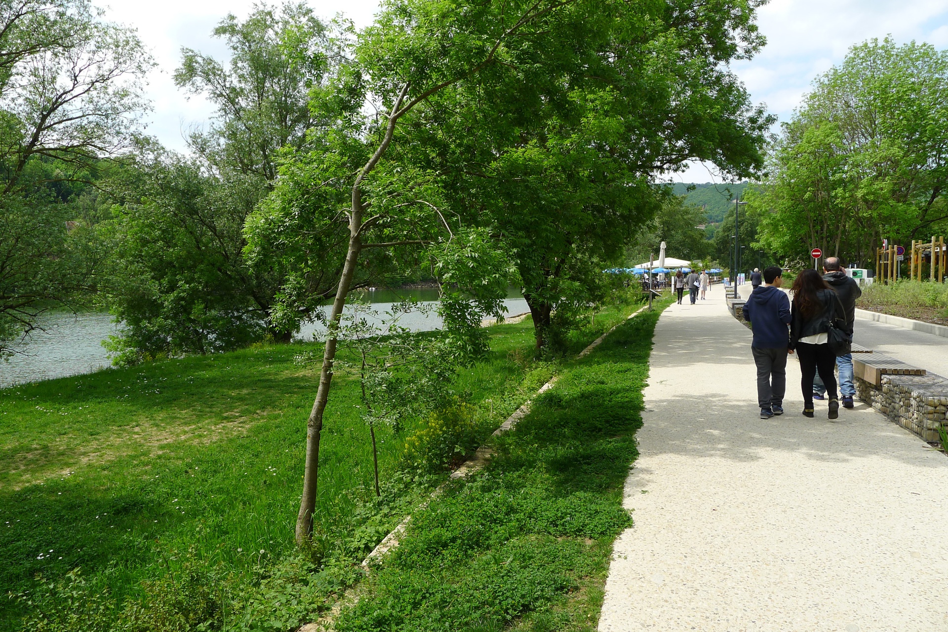 RIVES DE SAÔNE